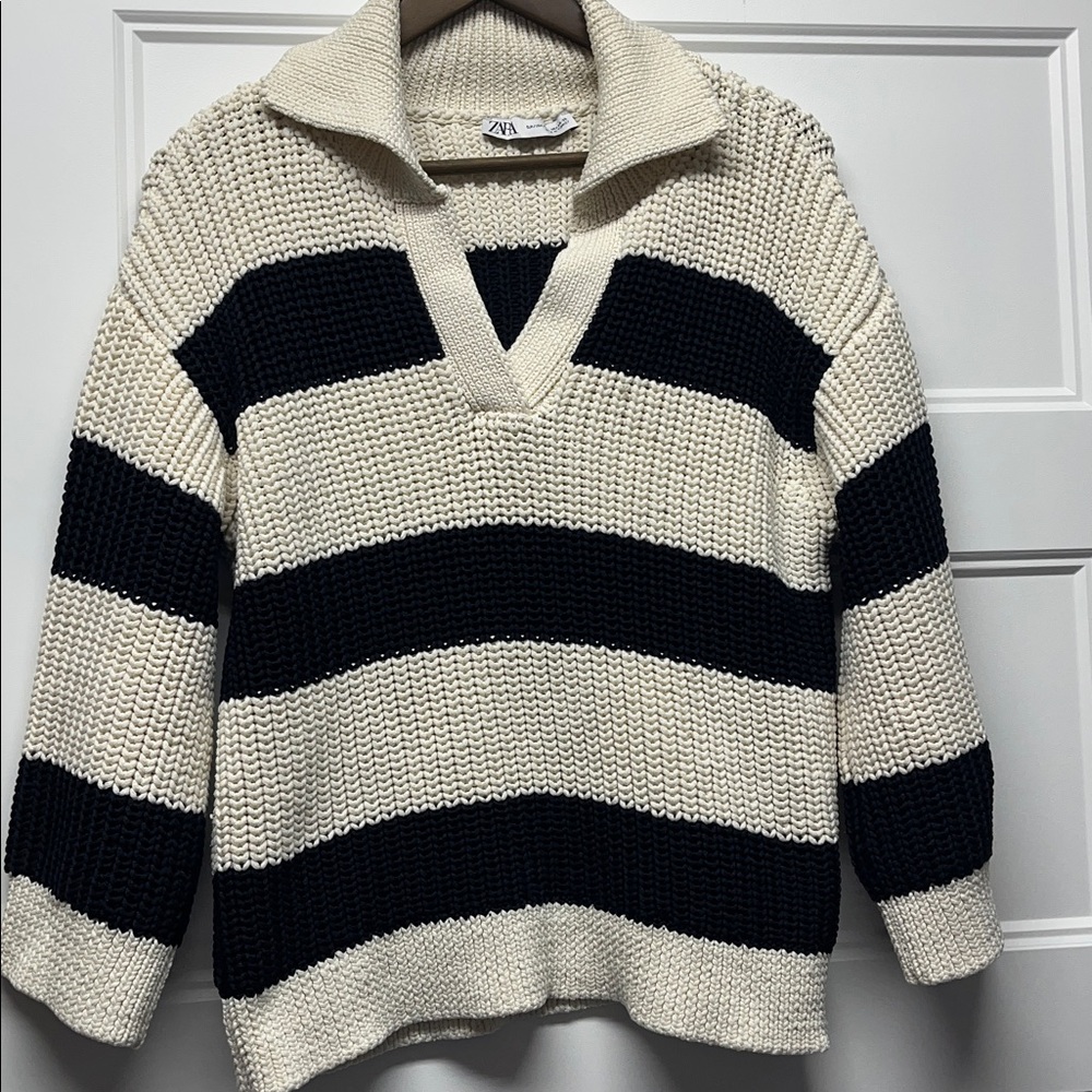 Zara Black and Cream Striped Sweater